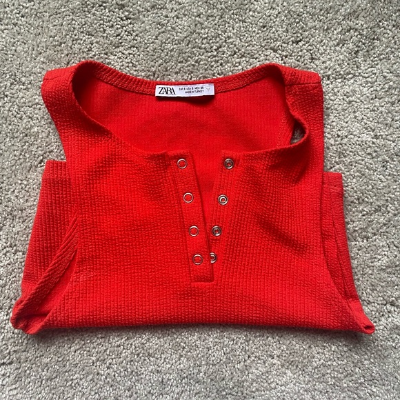 Red Zara tank - Picture 2 of 2